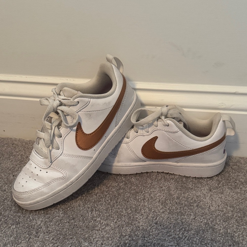 Nike White, Purple, and Bronze Athletic Shoes